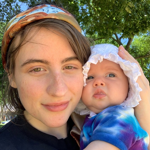 Meet your posher, Haley! - Picture 3 of 5